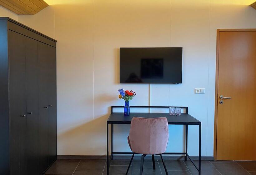 Pensionat Laugavellir Tower Suite