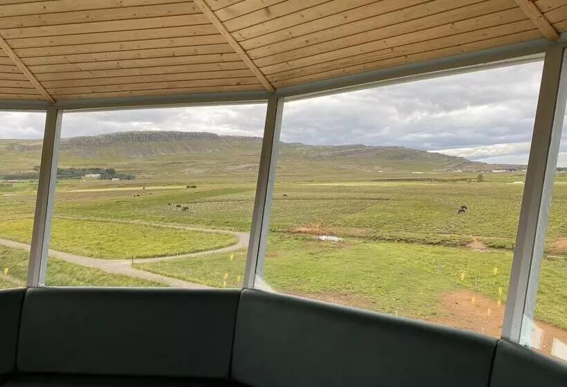 پانسیون Laugavellir Tower Suite
