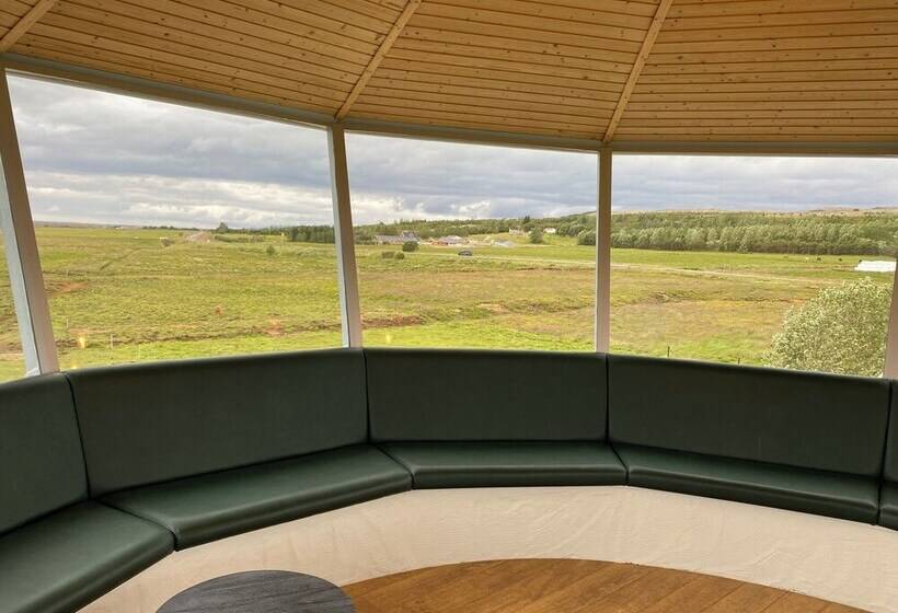 Pensionat Laugavellir Tower Suite