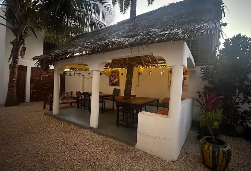 Aamiaismajoitus (B&B) Light Of Zanzibar Hotel & Restaurant