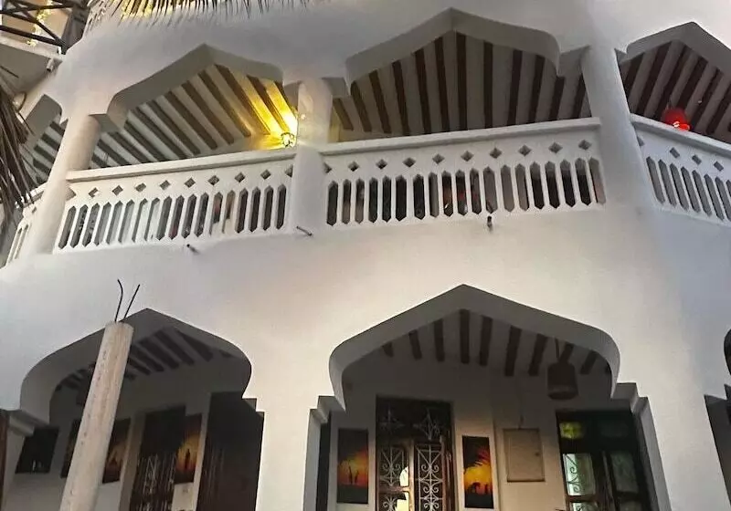 Aamiaismajoitus (B&B) Light Of Zanzibar Hotel & Restaurant