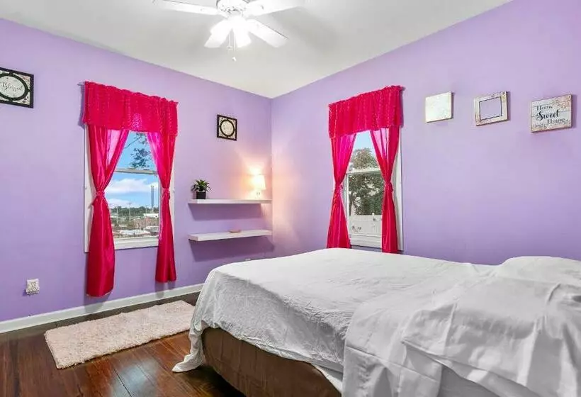 Retkeilymaja The Pink Room Near Yale Hospital/bridegport