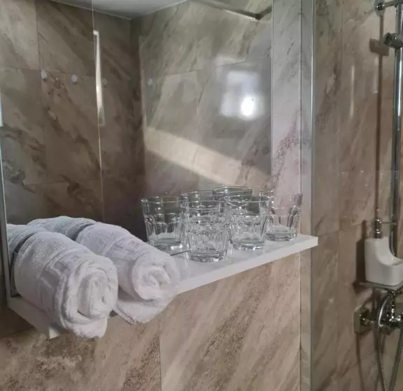 Aamiaismajoitus (B&B) Conacul Ancuței   Sweet Home