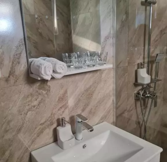 Aamiaismajoitus (B&B) Conacul Ancuței   Sweet Home