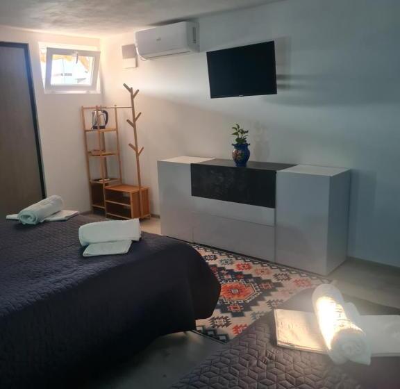 צימר Conacul Ancuței Sweet Home