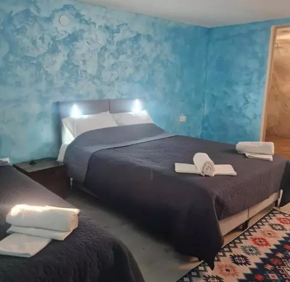 Aamiaismajoitus (B&B) Conacul Ancuței   Sweet Home