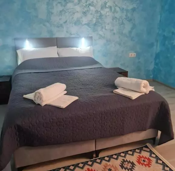 Aamiaismajoitus (B&B) Conacul Ancuței   Sweet Home