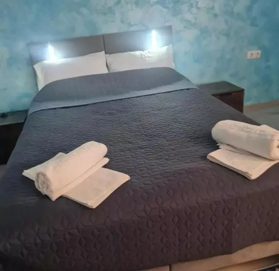 Aamiaismajoitus (B&B) Conacul Ancuței   Sweet Home