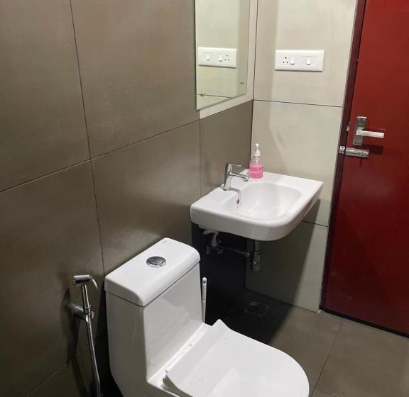 호텔 Uniro Rooms & Packages