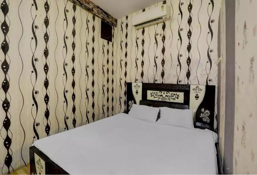 Oyo Hotel Shyam Palace
