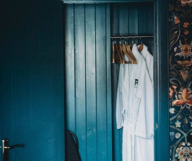 Pensione Roslyn House