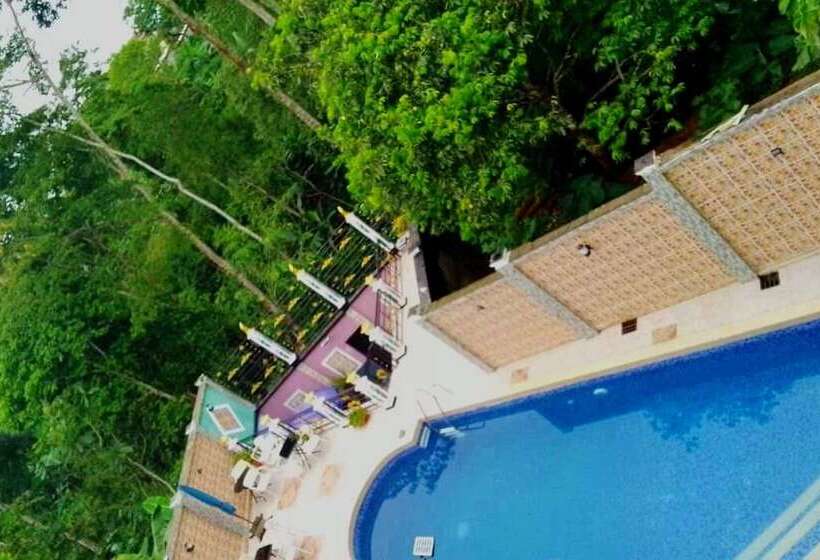 Hotel Hôtel The Place