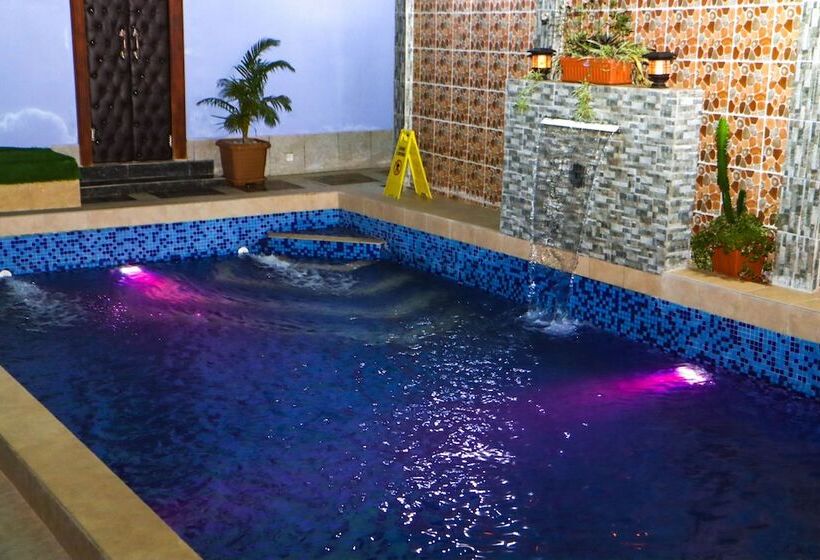 Hotel Hôtel The Place