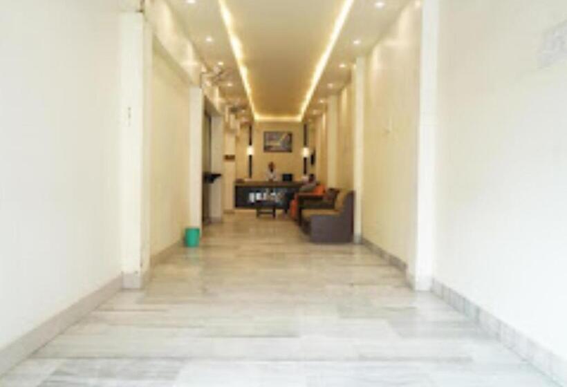 فندق Midtown Bihar