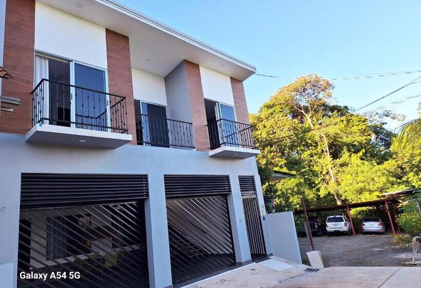 بنسيون Casa Victoria Cr