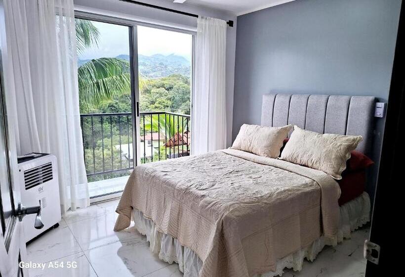 بنسيون Casa Victoria Cr