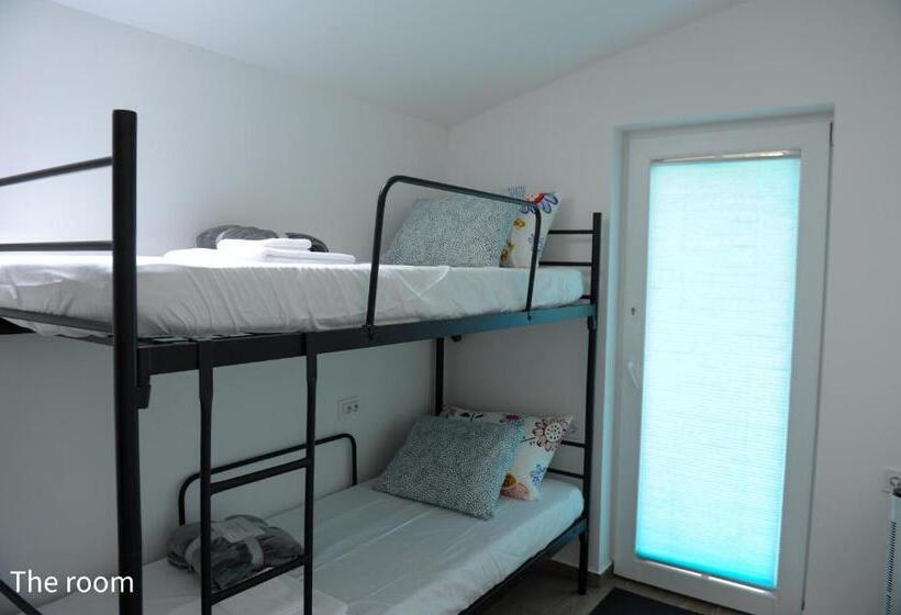 ペンション Cozy Little “hideaway