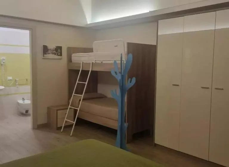 ペンション Villa Tecla