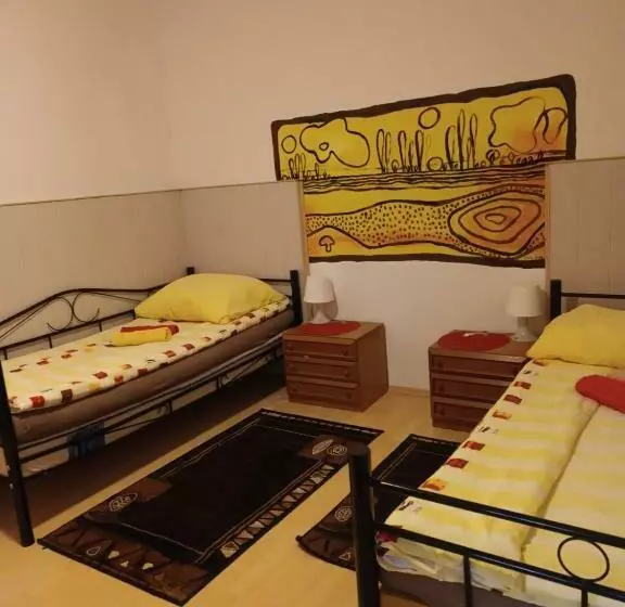 Retkeilymaja Zemlinski