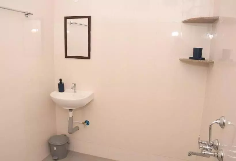 Hotelli Sizzling Inn Pondy