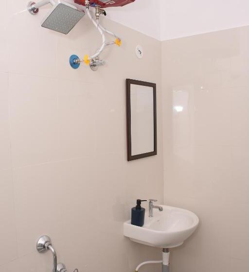 Hotelli Sizzling Inn Pondy