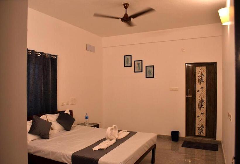 Hotelli Sizzling Inn Pondy