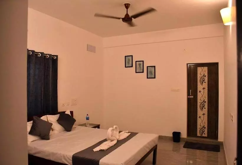 Hotelli Sizzling Inn Pondy