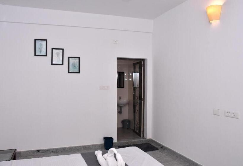 Hotelli Sizzling Inn Pondy