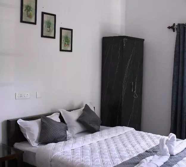 Hotelli Sizzling Inn Pondy