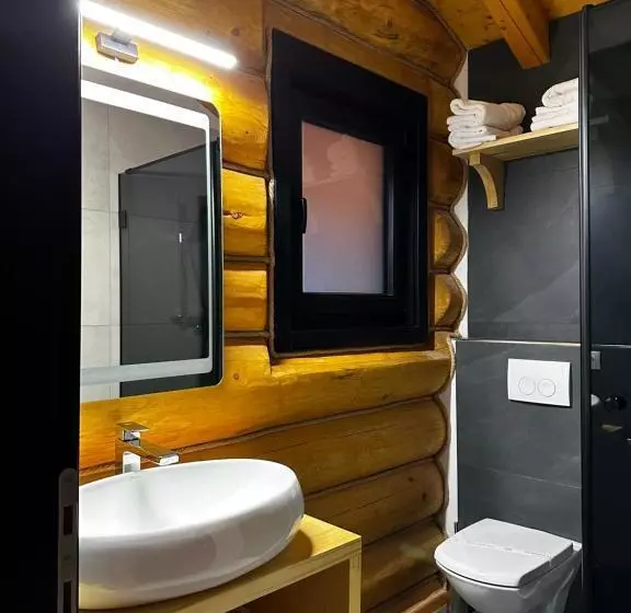 Majatalo Hanul și Păstrăvăria țibău