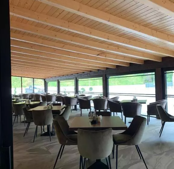 Majatalo Hanul și Păstrăvăria țibău