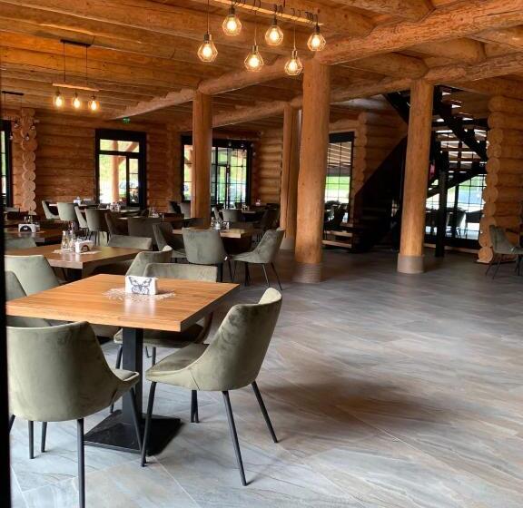 Pensão Hanul și Păstrăvăria țibău