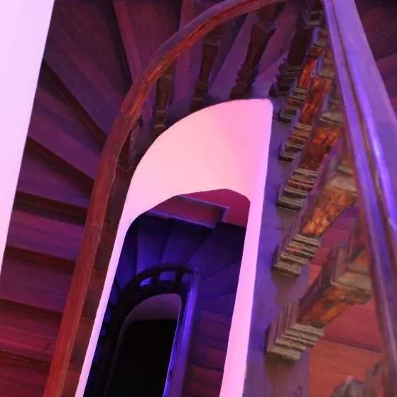 پانسیون Napoli Nataxtari Hotel,pool,bar