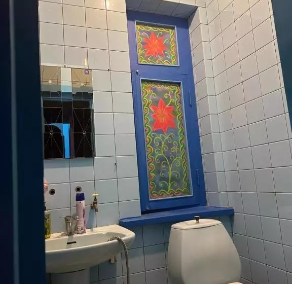 پانسیون Napoli Nataxtari Hotel,pool,bar