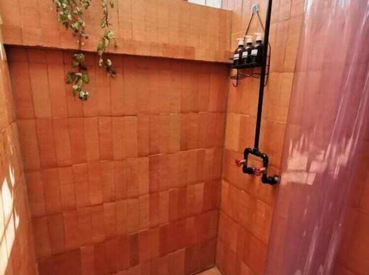 تختخواب و صبحانه La Bonita Guesthouse