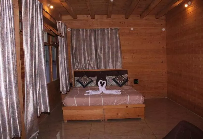 ホテル Mannat Sach Pass