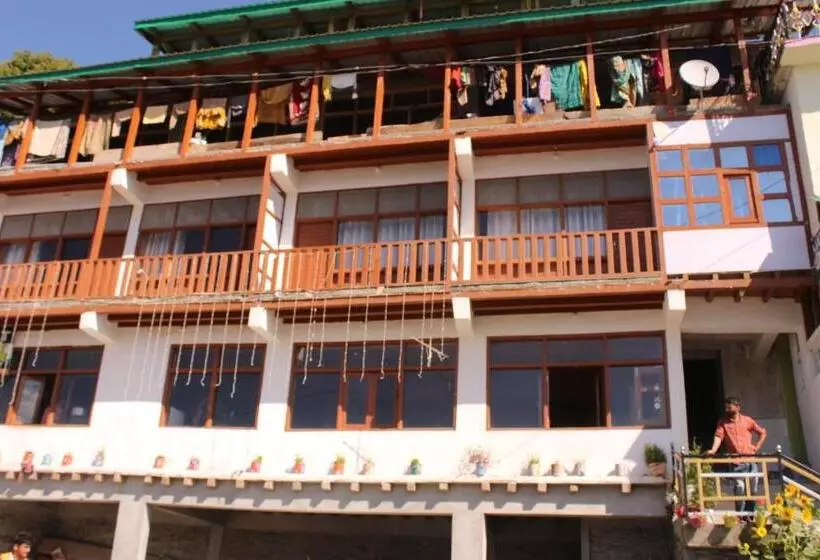 ホテル Mannat Sach Pass