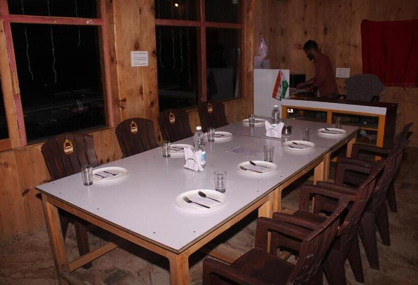 Hotel Mannat Sach Pass