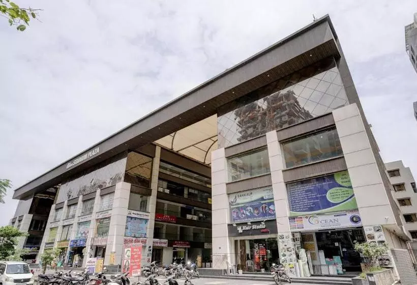 Oyo Hotel 7 Star