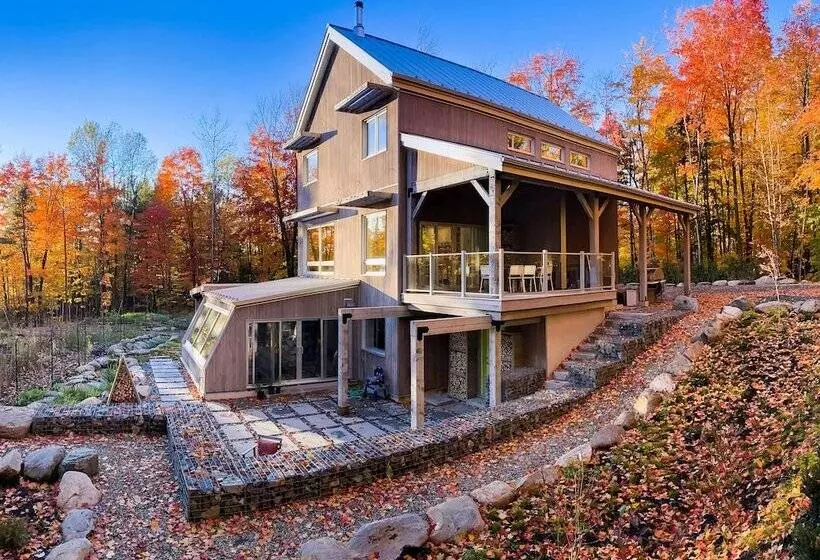 Aamiaismajoitus (B&B) Le Camp Caché Shefford