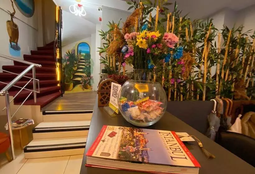 ホテル Kadıköy Linda