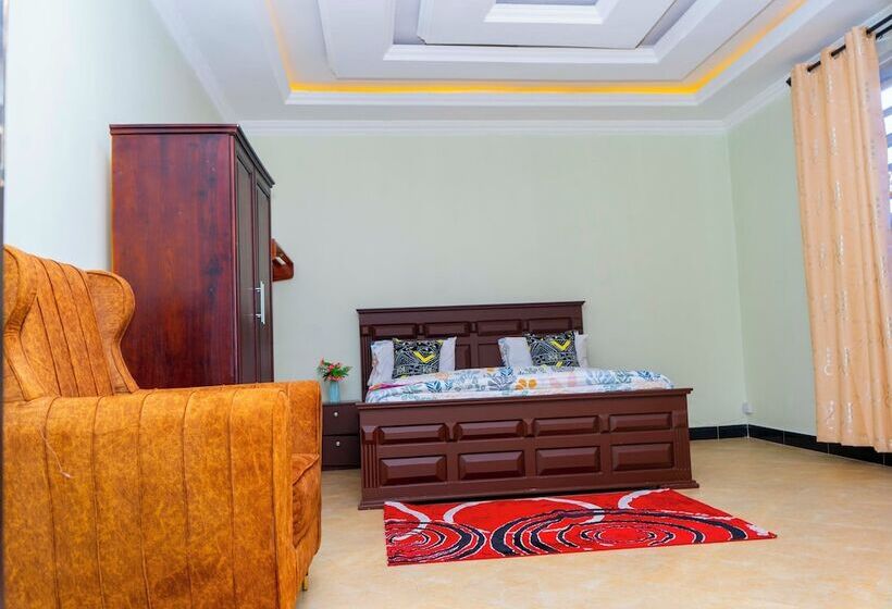 هتل Mlimwa Hill Palace