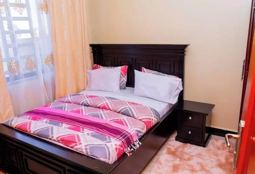 هتل Mlimwa Hill Palace