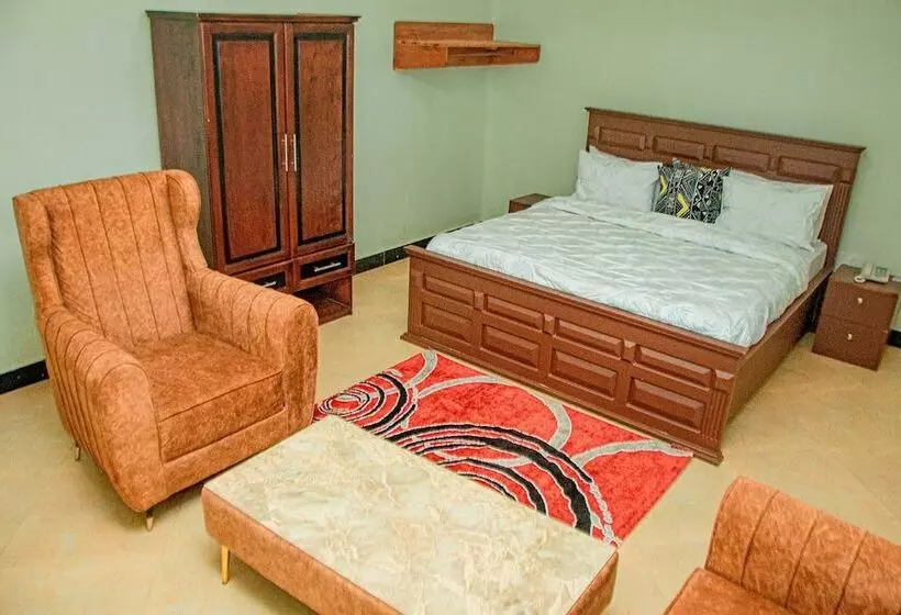 هتل Mlimwa Hill Palace