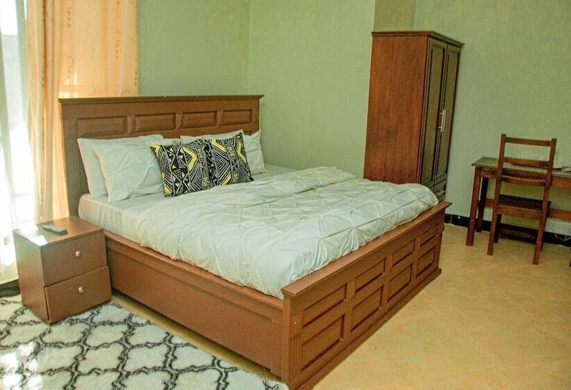 هتل Mlimwa Hill Palace