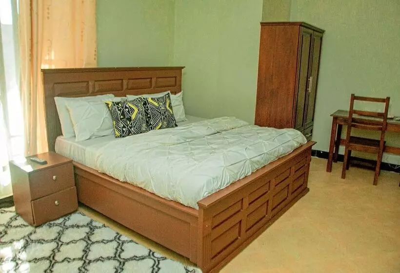 هتل Mlimwa Hill Palace