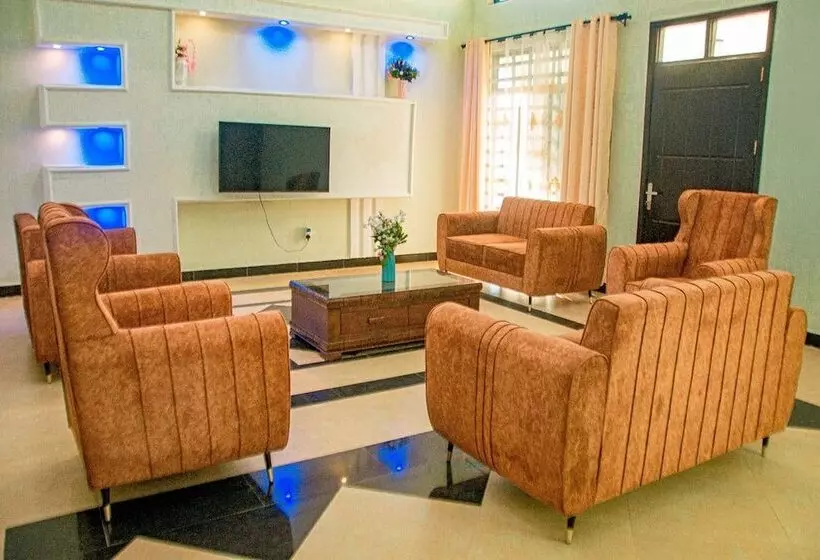 هتل Mlimwa Hill Palace