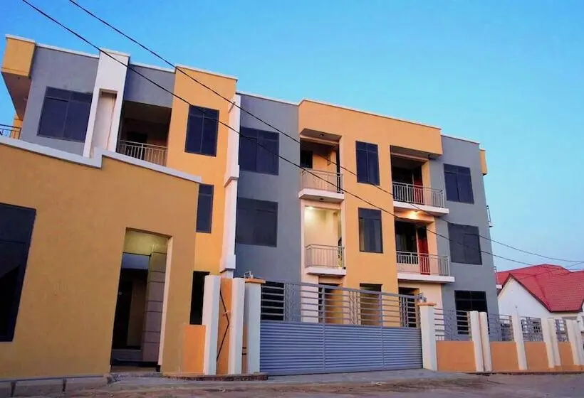 هتل Mlimwa Hill Palace