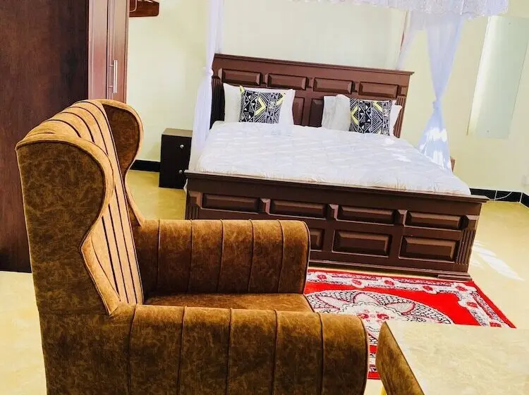 هتل Mlimwa Hill Palace