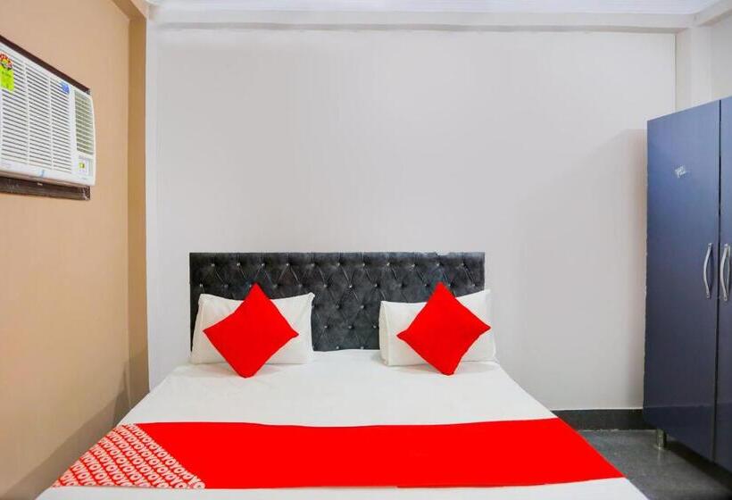 ホテル Oyo Flagship Bn